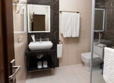 Bathroom of Standard Double Room - ALaska Resort